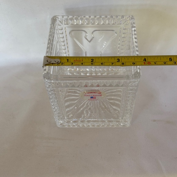 VERY CUTE LEAD CRYSTAL SQUARE VASE BABY SHOWER OR YOUR “BABY”s GIFT - Picture 9 of 12